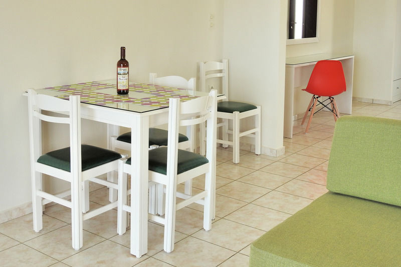 Nanakis Beach Apartments Stavrós Extérieur photo