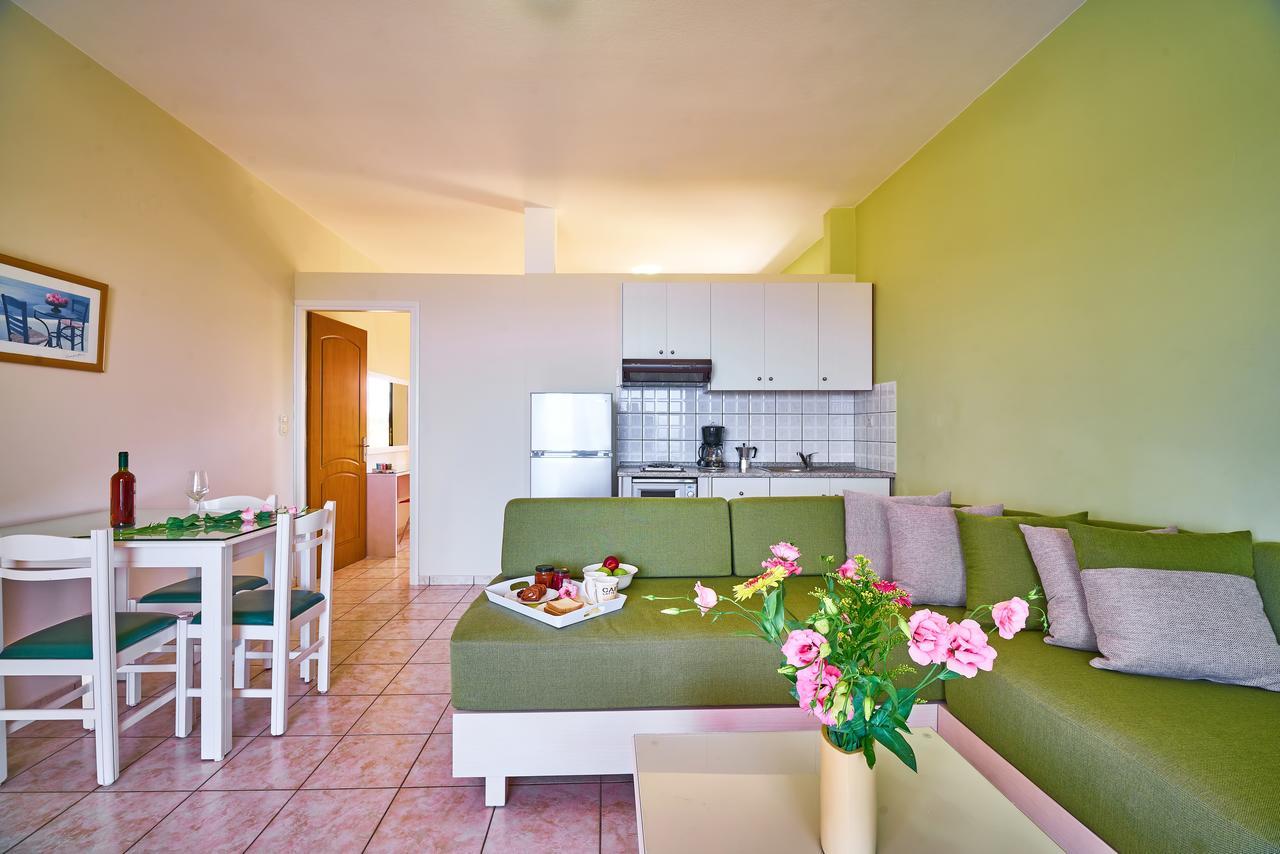 Nanakis Beach Apartments Stavrós Extérieur photo