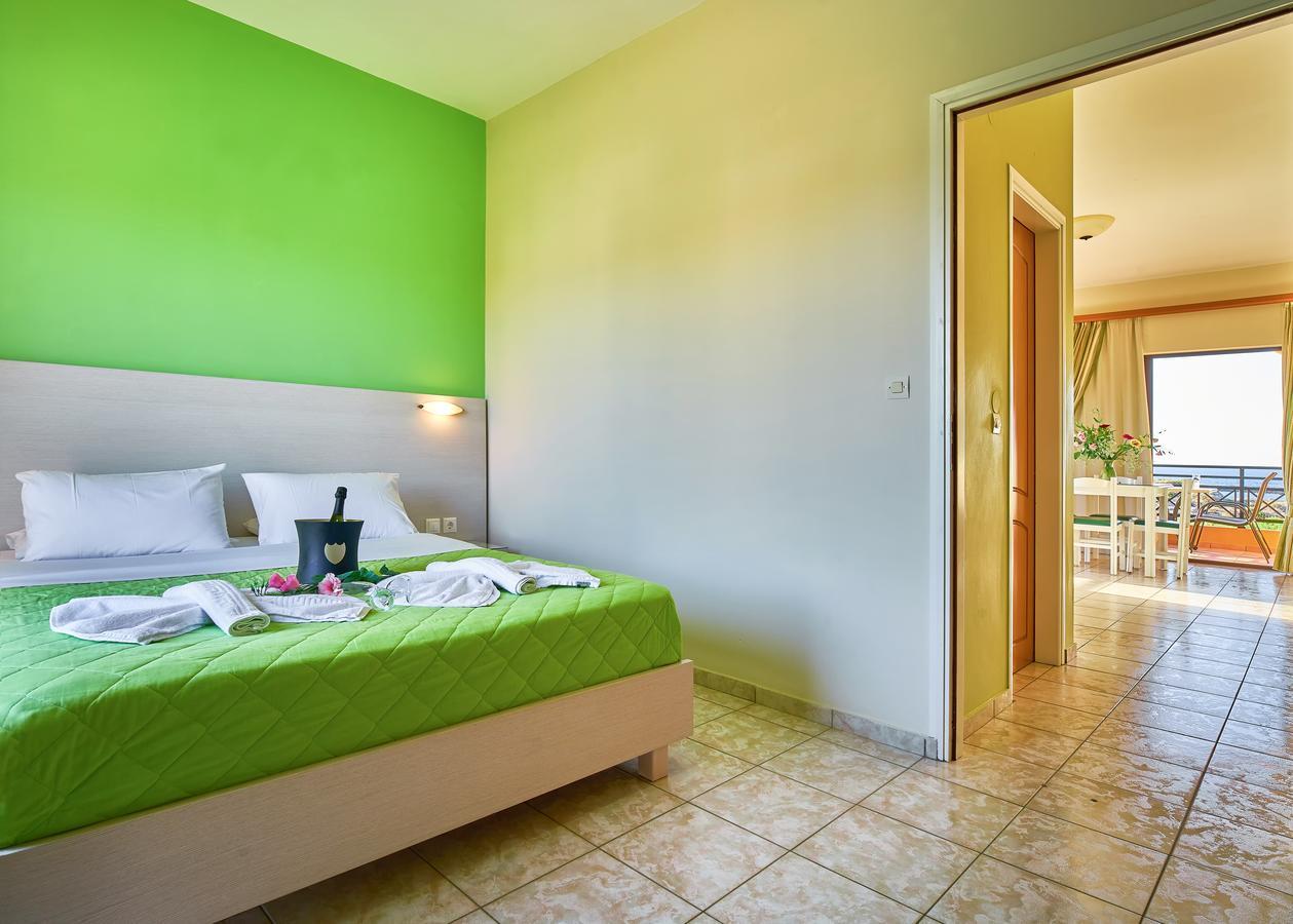 Nanakis Beach Apartments Stavrós Extérieur photo