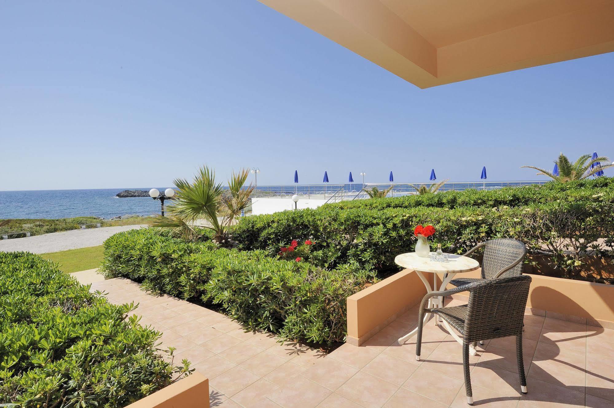 Nanakis Beach Apartments Stavrós Extérieur photo